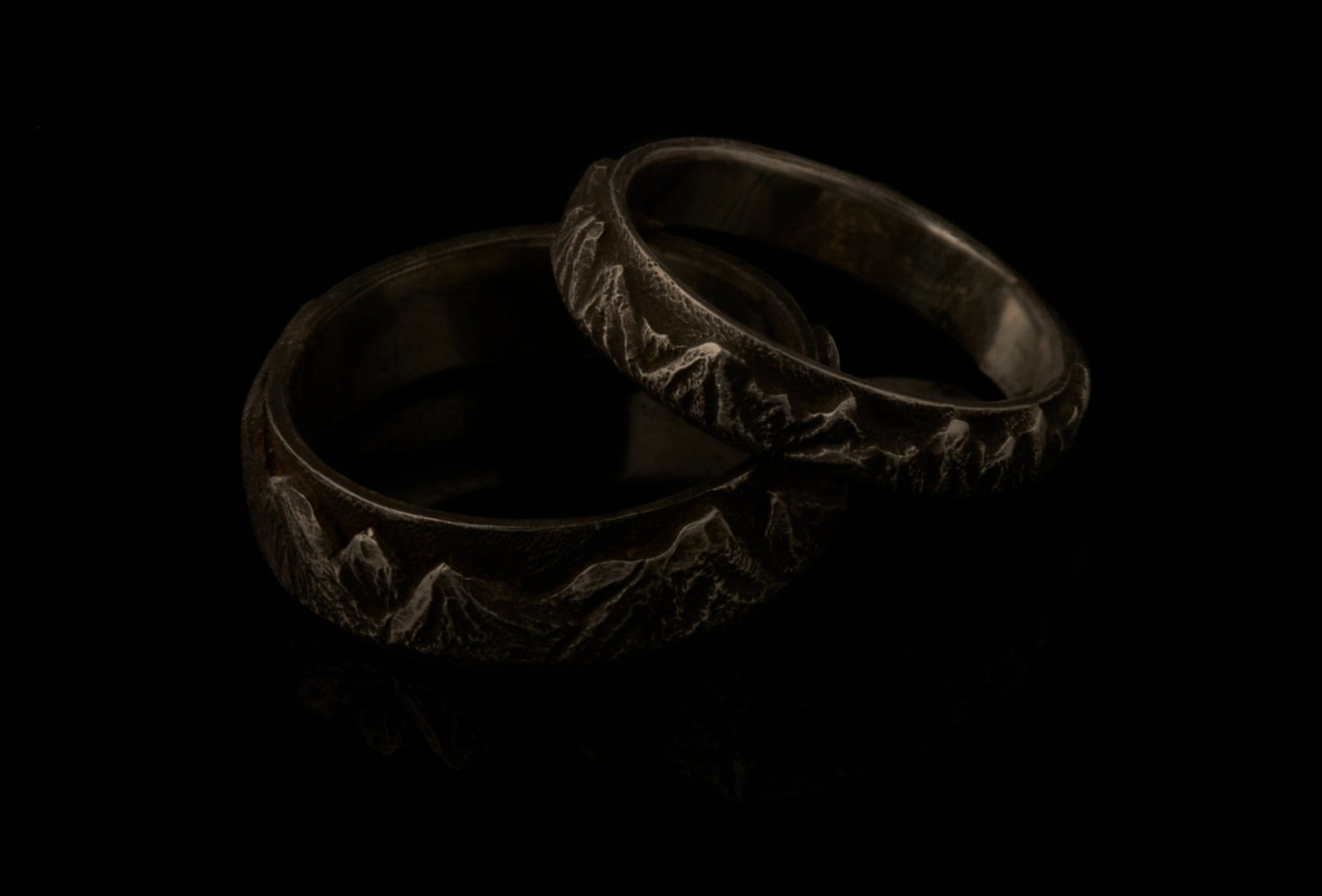 Bergpanorama Trauringe mit Bergen 925 Silber Goldschmiede und Trauring Manufaktur Silberschweif www.gutms.de