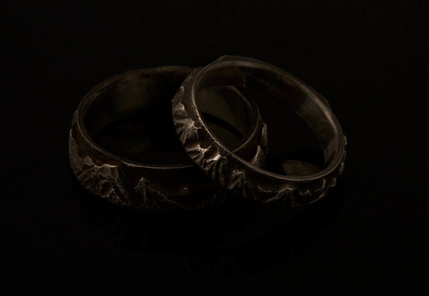 Bergpanorama Trauringe mit Bergen 925 Silber Goldschmiede und Trauring Manufaktur Silberschweif www.gutms.de