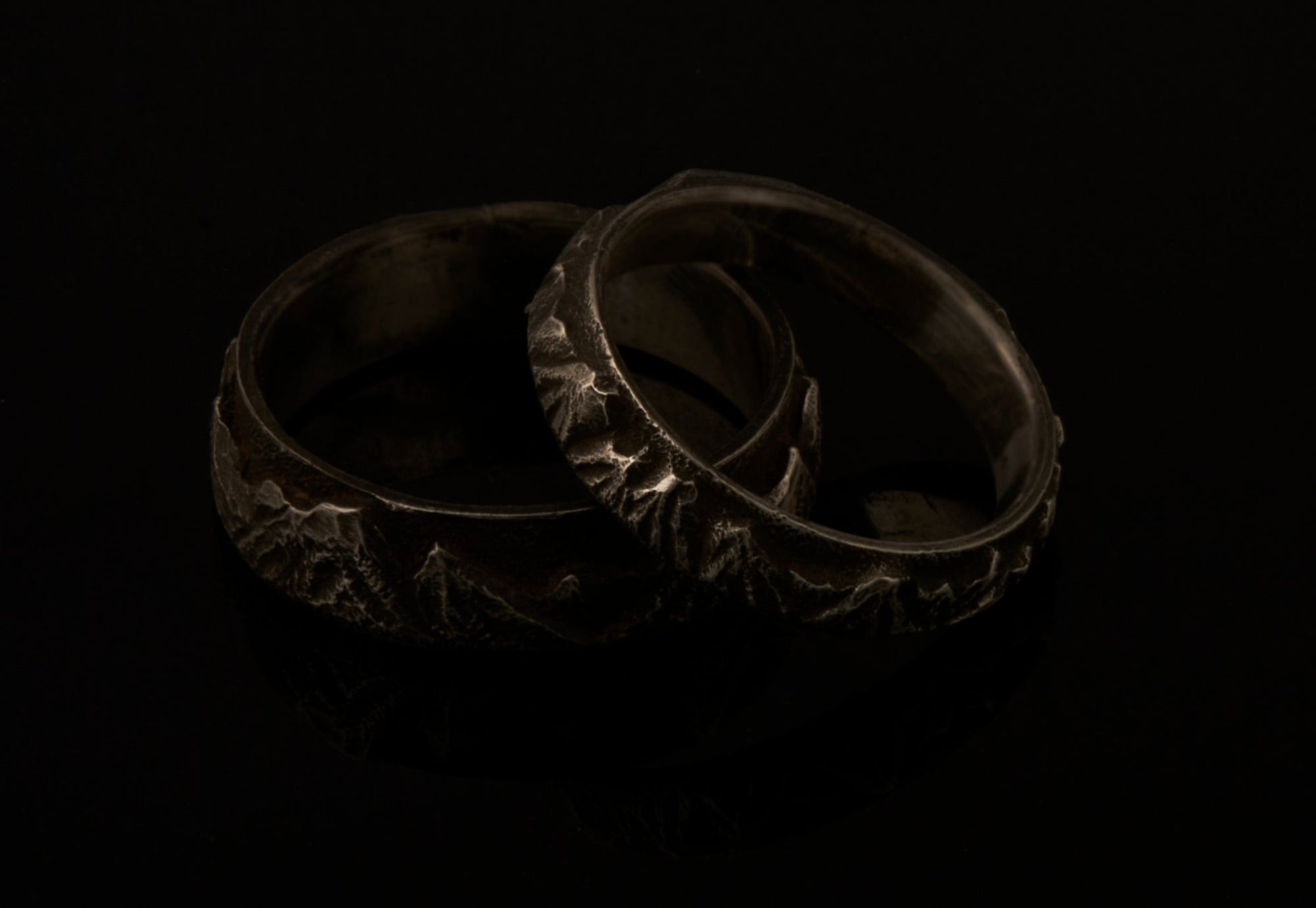 Bergpanorama Trauringe mit Bergen 925 Silber Goldschmiede und Trauring Manufaktur Silberschweif www.gutms.de