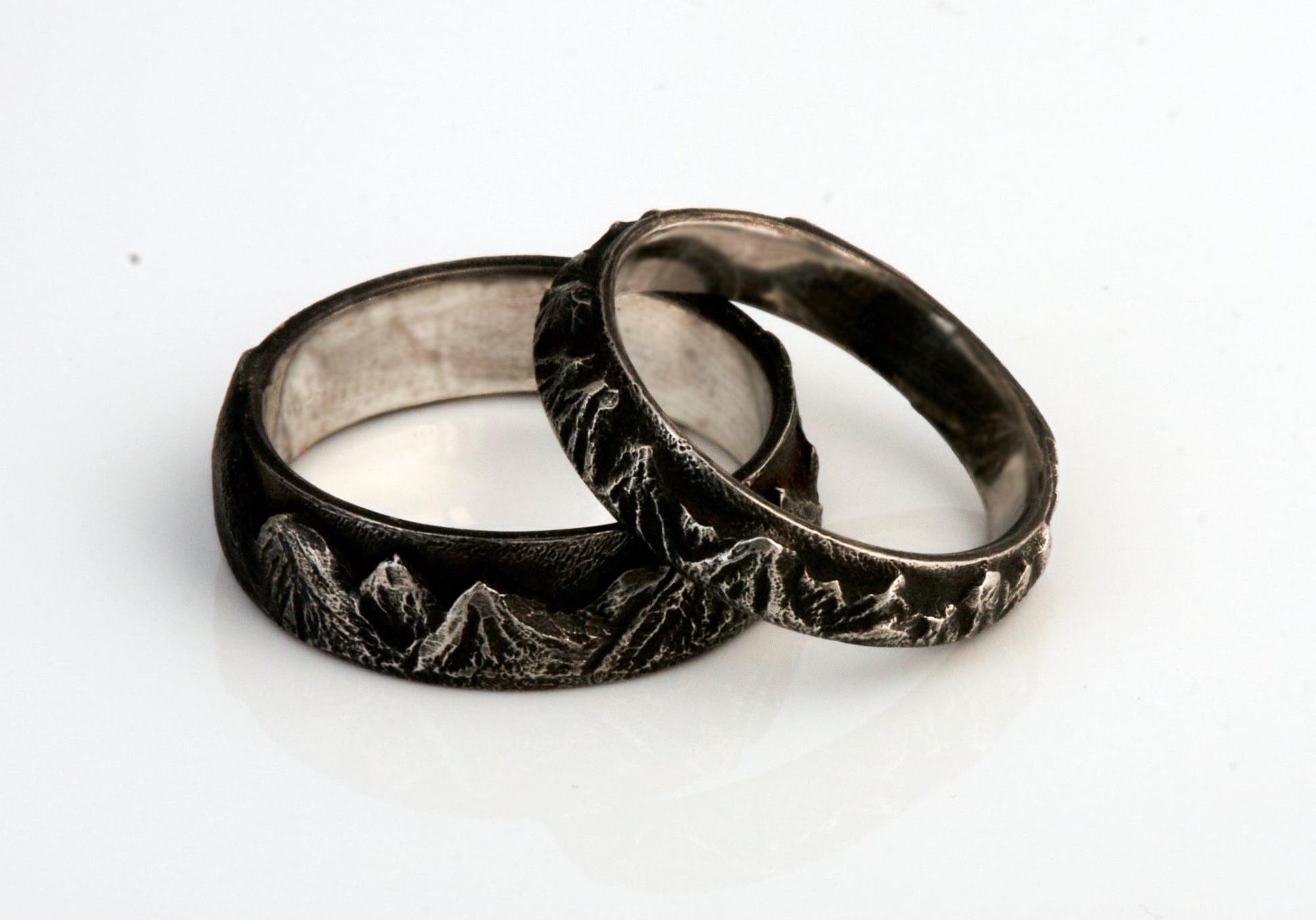 Bergpanorama Trauringe mit Bergen 925 Silber Goldschmiede und Trauring Manufaktur Silberschweif www.gutms.de