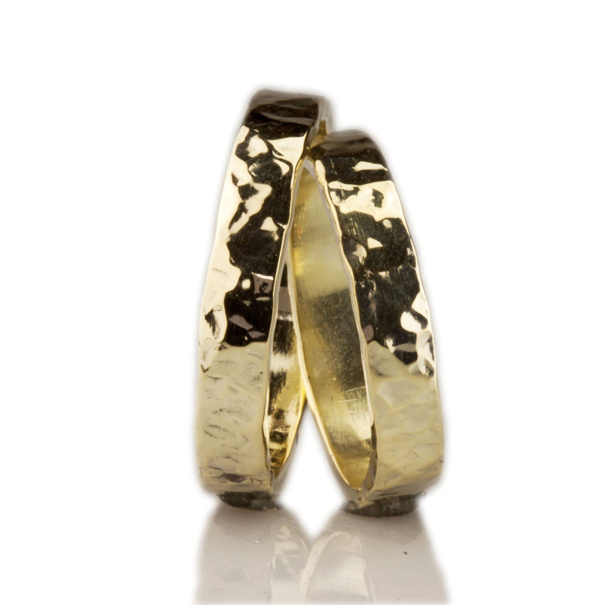 schlichte robuste Trauringe gehämmert 585 Gelbgold - Goldschmiede Manufaktur Silberschweif