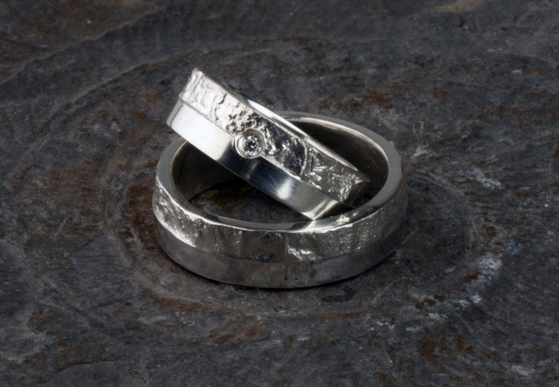 Trauringe ausgefallen, Aus Eins mach Zwei, mit Brillant, 925, Retikuliert, Struktur, Eheringe, Silber - Goldschmiede Manufaktur Silberschweif