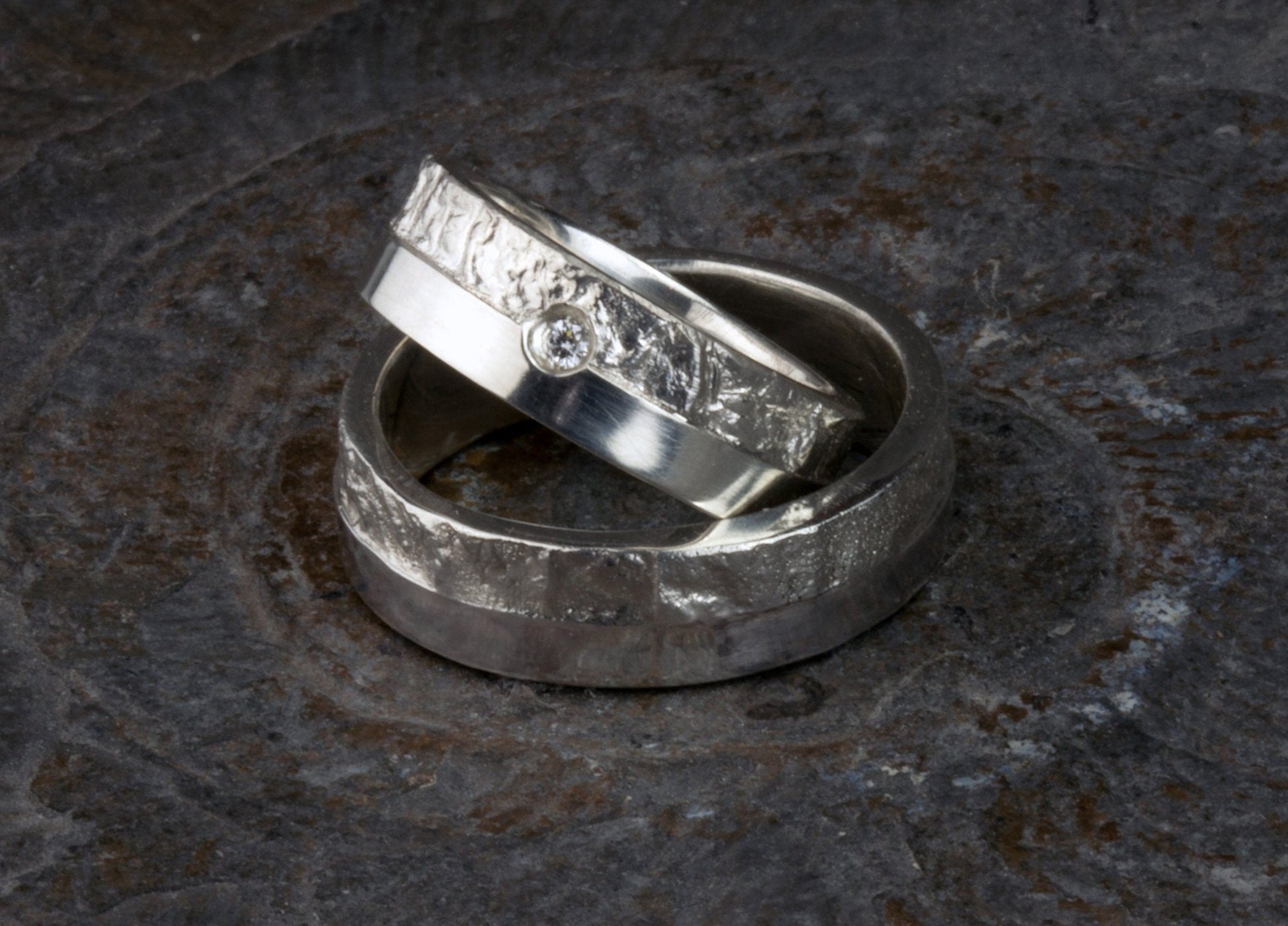 Trauringe ausgefallen, Aus Eins mach Zwei, mit Brillant, 925, Retikuliert, Struktur, Eheringe, Silber - Goldschmiede Manufaktur Silberschweif