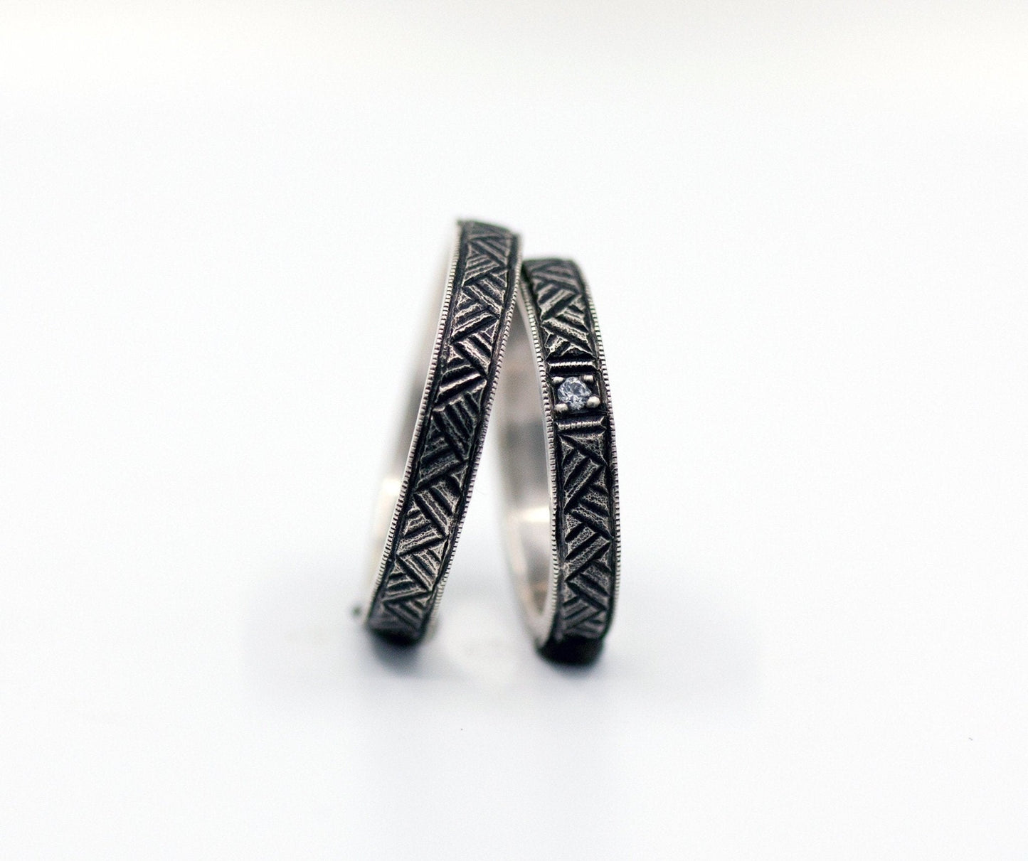 Trauringe Vintage handgraviert mit antik finish Silber - Goldschmiede Manufaktur Silberschweif