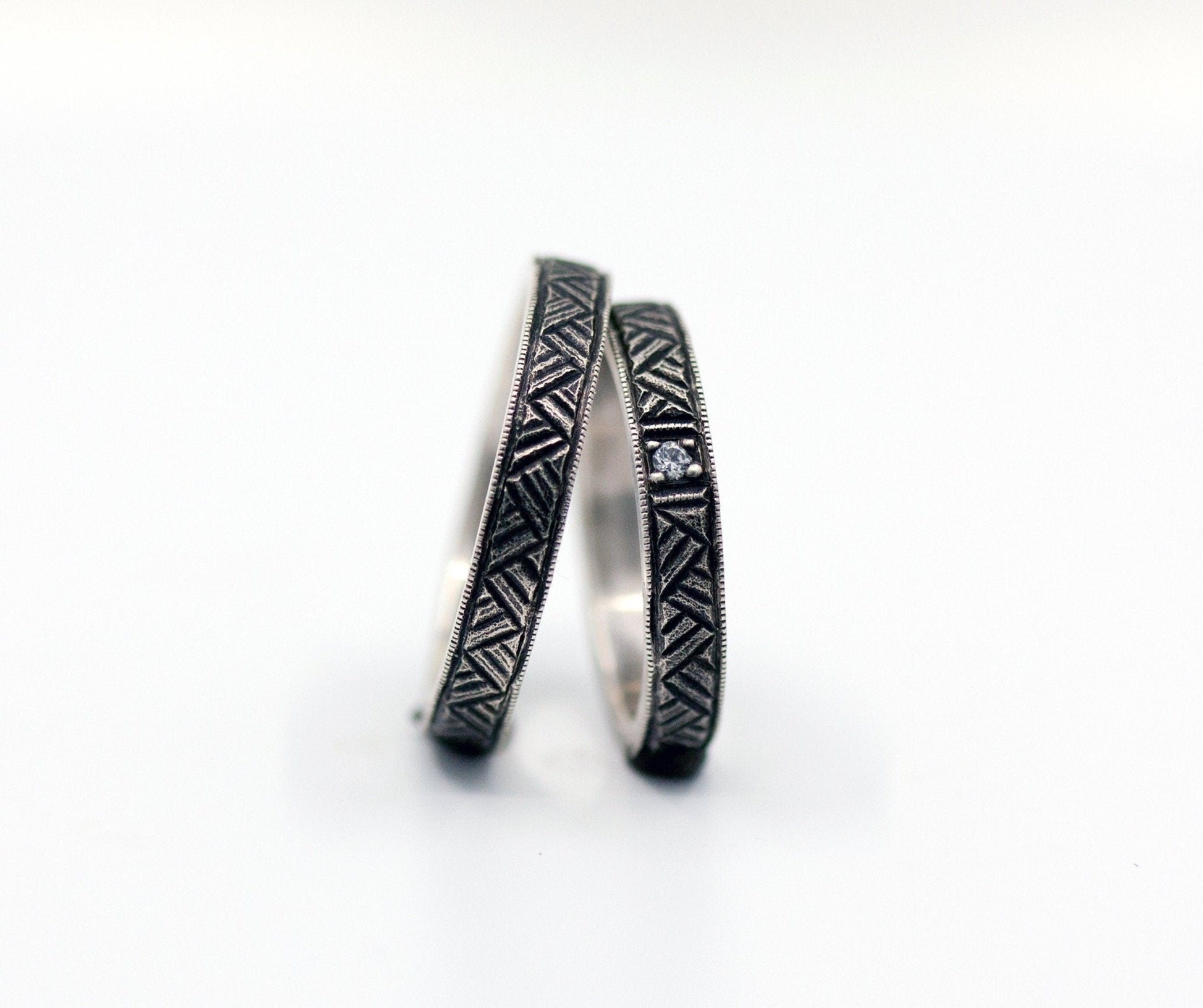 Trauringe Vintage handgraviert mit antik finish Silber - Goldschmiede Manufaktur Silberschweif