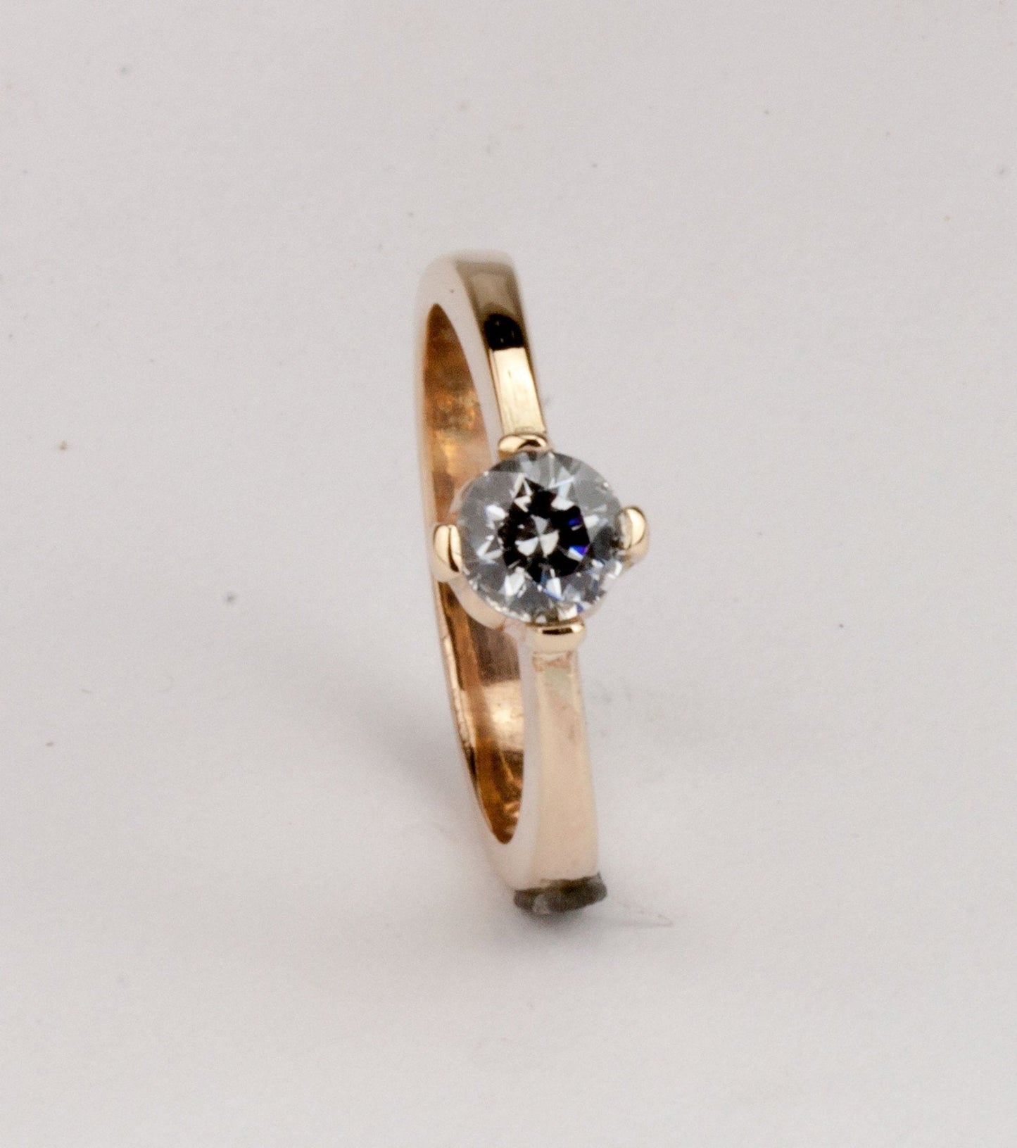 Verlobungsring Rose Gold Solitärring klassisch elegant Handarbeit