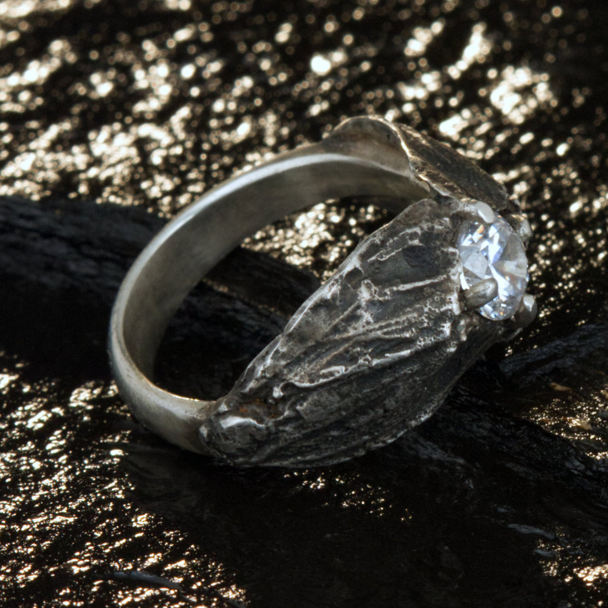 Verlobungsring Schmetterling der Nacht "Motte" aus 925 Silber mit 1ct Moissanit